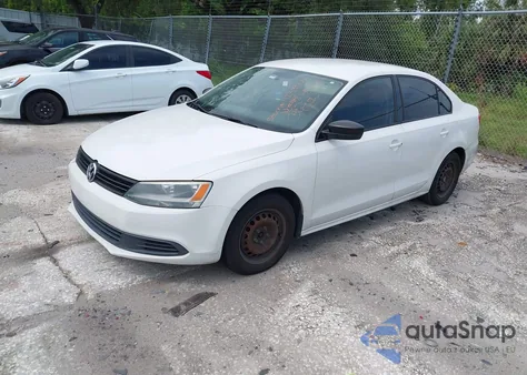 2012 Volkswagen Jetta 2.0L S z USA, uszkodzony, nr VIN 3VW2K7AJ7CM364871
